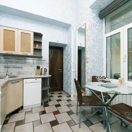 Stylish Two-level Flat 2 Min From Khreschatyk Apartamento *